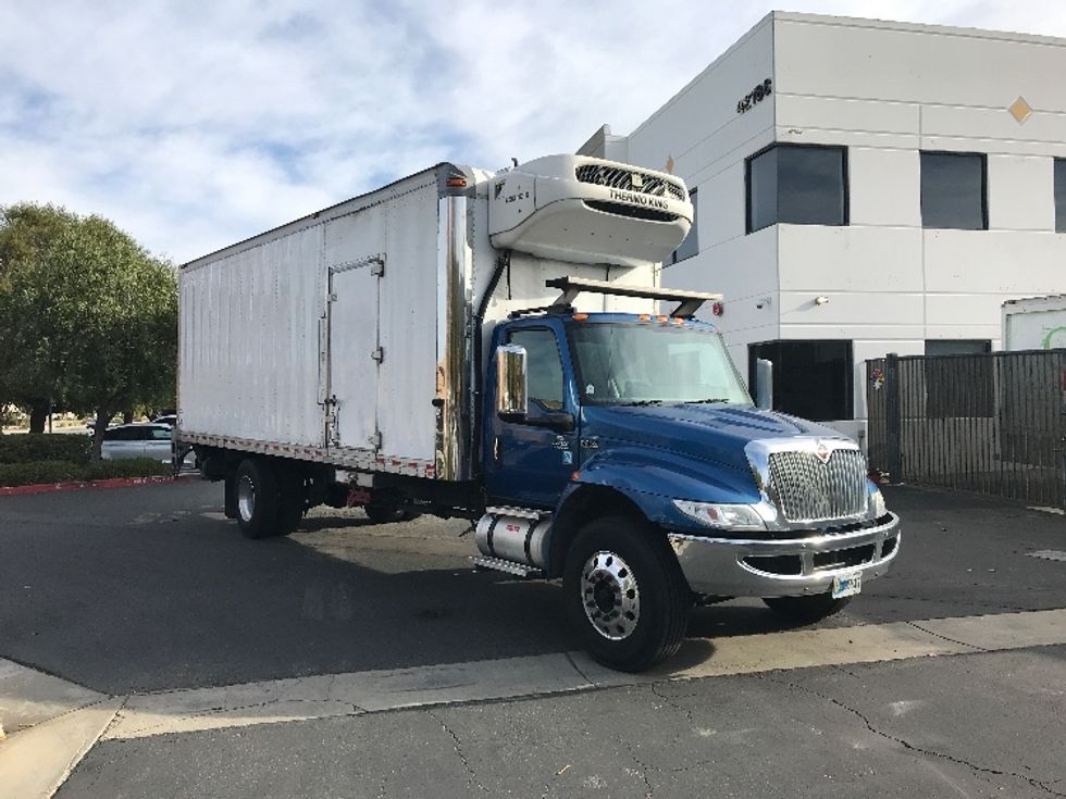 Refrigerated Truck-Light and Medium Duty Trucks-International-2020-MV607-Fontana-CA-307,432\n\t\tmiles-$ 29,000 - Image 1