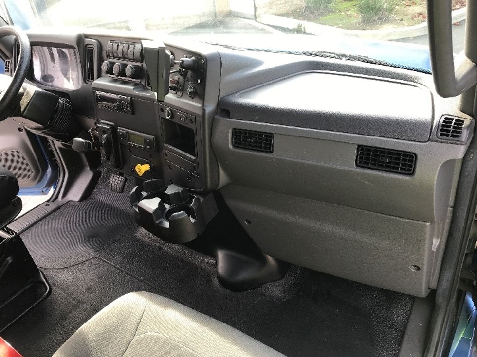 Refrigerated Truck-Light and Medium Duty Trucks-International-2020-MV607-Fontana-CA-307,432\n\t\tmiles-$ 29,000 - Image 21