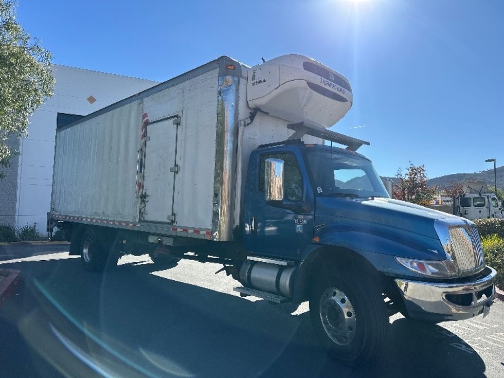 Refrigerated Truck-Light and Medium Duty Trucks-International-2020-MV607-Fontana-CA-307,900\n\t\tmiles-$ 26,250 - Image 1