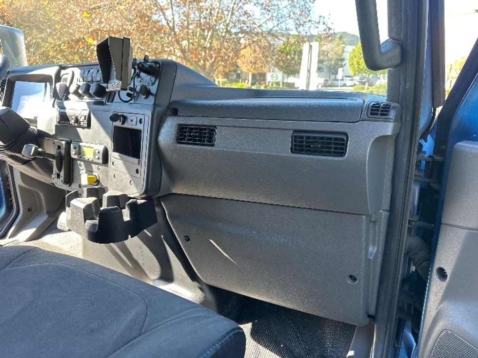 Refrigerated Truck-Light and Medium Duty Trucks-International-2020-MV607-Fontana-CA-307,900\n\t\tmiles-$ 26,250 - Image 21