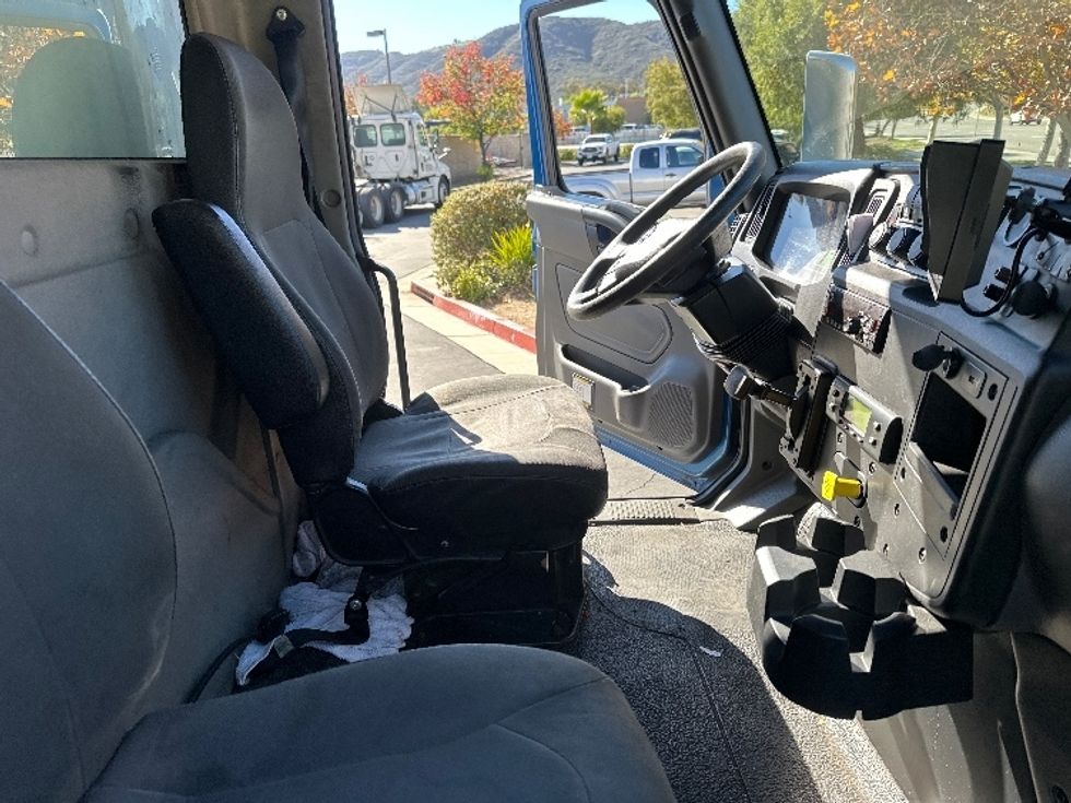 Refrigerated Truck-Light and Medium Duty Trucks-International-2020-MV607-Fontana-CA-307,900\n\t\tmiles-$ 26,250 - Image 22