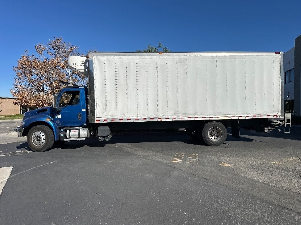 Refrigerated Truck-Light and Medium Duty Trucks-International-2020-MV607-Fontana-CA-307,900\n\t\tmiles-$ 26,250 - Image 4