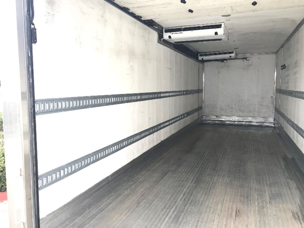 Refrigerated Truck-Light and Medium Duty Trucks-International-2020-MV607-Fontana-CA-335,588\n\t\tmiles-$ 21,750 - Image 11