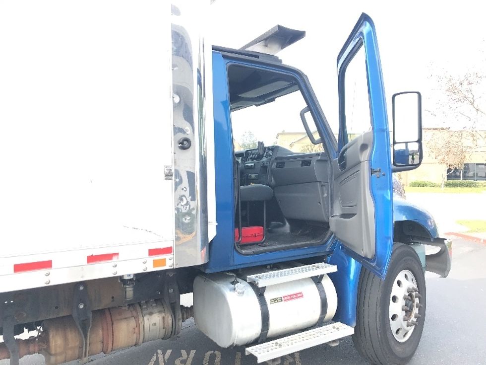 Refrigerated Truck-Light and Medium Duty Trucks-International-2020-MV607-Fontana-CA-335,588\n\t\tmiles-$ 21,750 - Image 19
