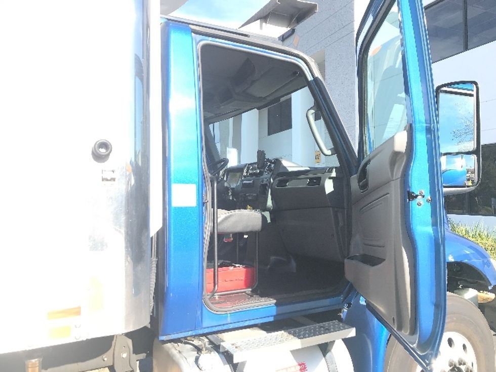 Refrigerated Truck-Light and Medium Duty Trucks-International-2020-MV607-Fontana-CA-342,929\n\t\tmiles-$ 21,250 - Image 20