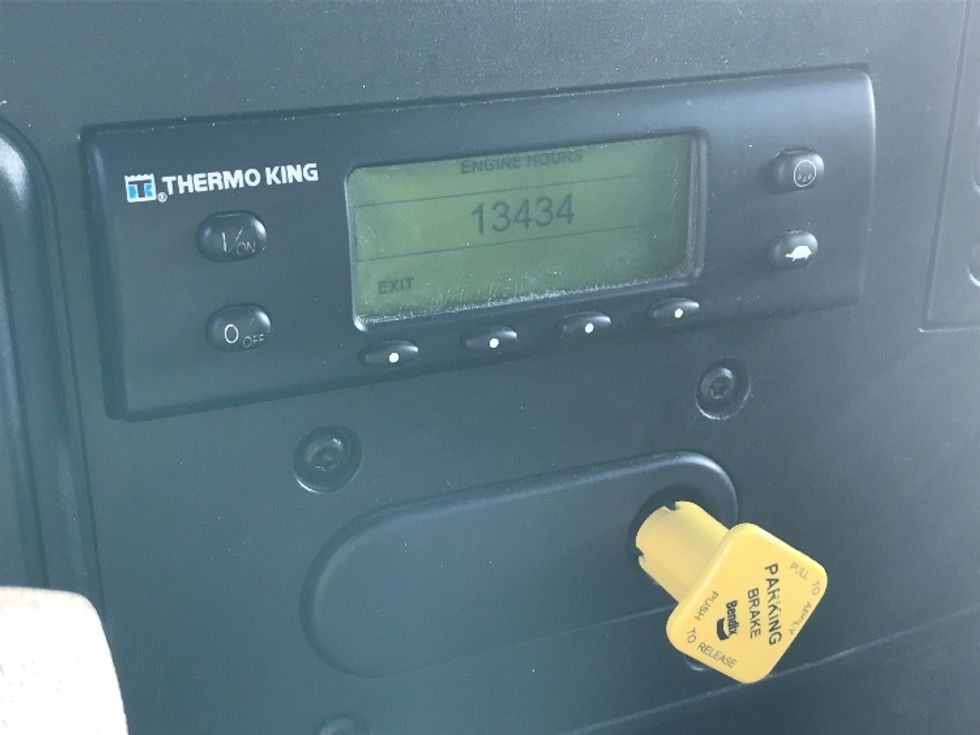 Refrigerated Truck-Light and Medium Duty Trucks-International-2020-MV607-Fontana-CA-342,929\n\t\tmiles-$ 21,250 - Image 25