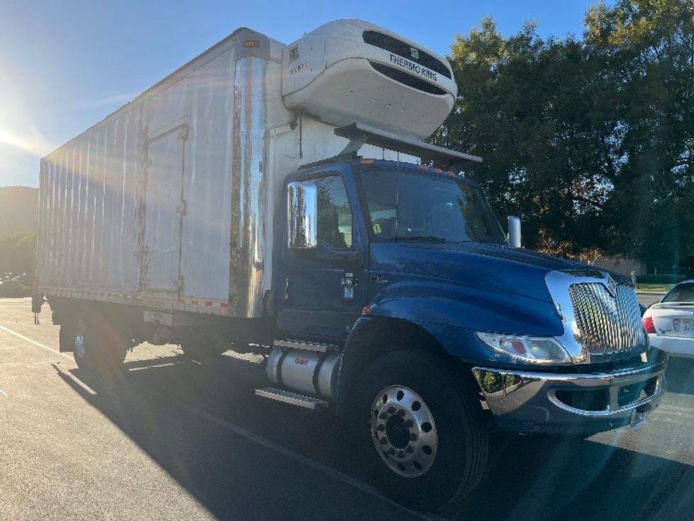 Refrigerated Truck-Light and Medium Duty Trucks-International-2020-MV607-Fontana-CA-344,601\n\t\tmiles-$ 23,000 - Image 1