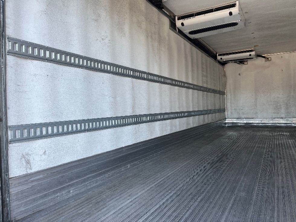 Refrigerated Truck-Light and Medium Duty Trucks-International-2020-MV607-Fontana-CA-344,601\n\t\tmiles-$ 23,000 - Image 10