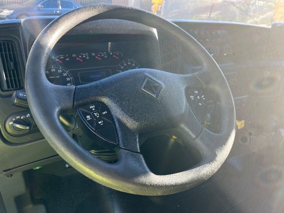 Refrigerated Truck-Light and Medium Duty Trucks-International-2020-MV607-Fontana-CA-344,601\n\t\tmiles-$ 23,000 - Image 16