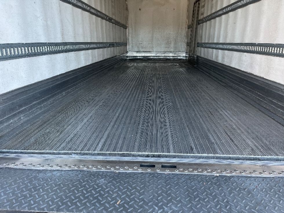 Refrigerated Truck-Light and Medium Duty Trucks-International-2020-MV607-Fontana-CA-344,601\n\t\tmiles-$ 23,000 - Image 9