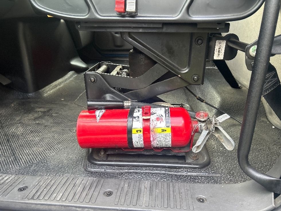 Refrigerated Truck-Light and Medium Duty Trucks-International-2020-MV607-Fontana-CA-348,710\n\t\tmiles-$ 21,250 - Image 24