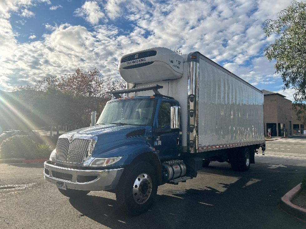 Refrigerated Truck-Light and Medium Duty Trucks-International-2020-MV607-Fontana-CA-348,710\n\t\tmiles-$ 21,250 - Image 3