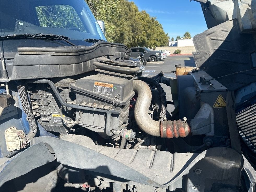 Refrigerated Truck-Light and Medium Duty Trucks-International-2020-MV607-Fontana-CA-348,776\n\t\tmiles-$ 21,250 - Image 22