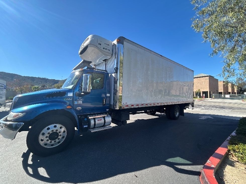 Refrigerated Truck-Light and Medium Duty Trucks-International-2020-MV607-Fontana-CA-348,776\n\t\tmiles-$ 21,250 - Image 4