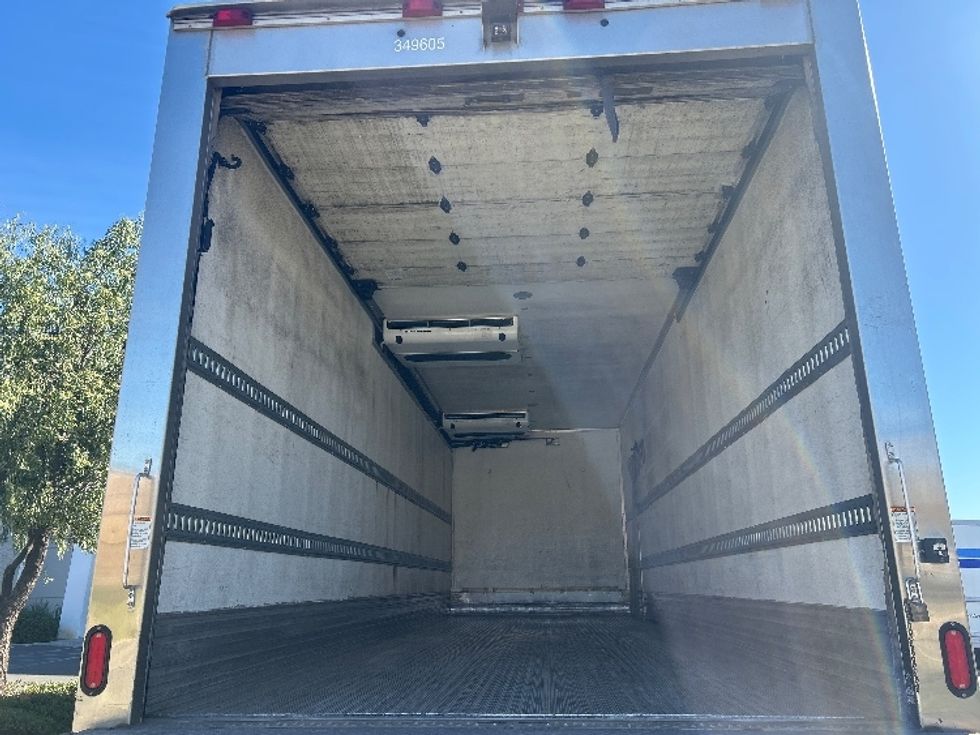 Refrigerated Truck-Light and Medium Duty Trucks-International-2020-MV607-Fontana-CA-348,776\n\t\tmiles-$ 21,250 - Image 8