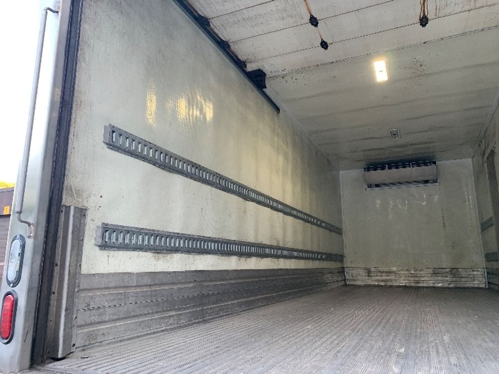 Refrigerated Truck-Light and Medium Duty Trucks-International-2020-MV607-Franklin-MA-217,427\n\t\tmiles-$ 35,250 - Image 11