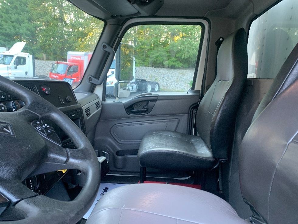 Refrigerated Truck-Light and Medium Duty Trucks-International-2020-MV607-Franklin-MA-217,427\n\t\tmiles-$ 35,250 - Image 19