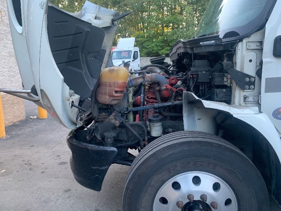 Refrigerated Truck-Light and Medium Duty Trucks-International-2020-MV607-Franklin-MA-217,427\n\t\tmiles-$ 35,250 - Image 24