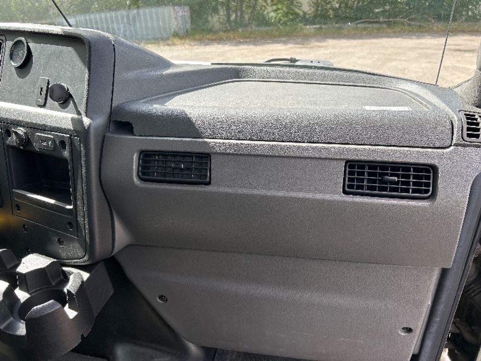 Refrigerated Truck-Light and Medium Duty Trucks-International-2020-MV607-Fredonia-NY-87,422\n\t\tmiles-$ 69,000 - Image 21