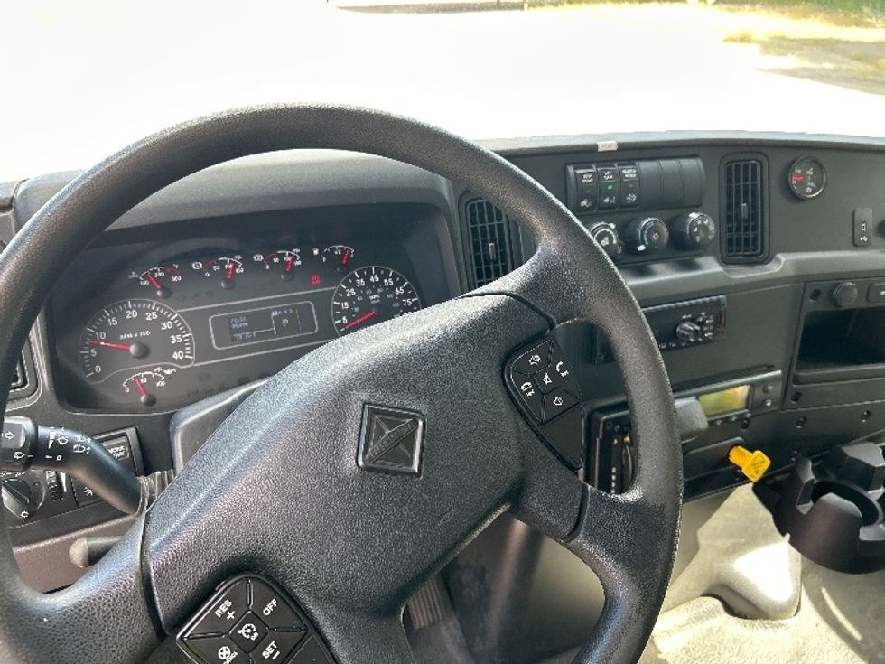 Refrigerated Truck-Light and Medium Duty Trucks-International-2020-MV607-Fredonia-NY-89,586\n\t\tmiles-$ 68,750 - Image 17