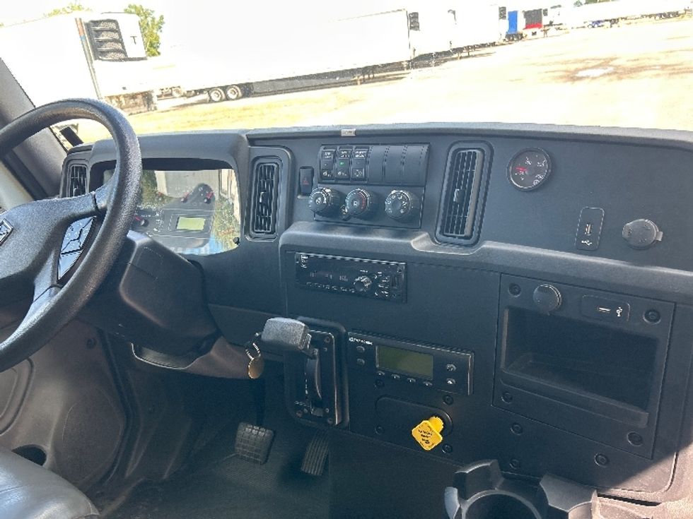 Refrigerated Truck-Light and Medium Duty Trucks-International-2020-MV607-Fredonia-NY-89,586\n\t\tmiles-$ 68,750 - Image 21