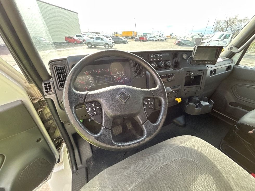 Refrigerated Truck-Light and Medium Duty Trucks-International-2020-MV607-Fresno-CA-120,932\n\t\tmiles-$ 66,250 - Image 18