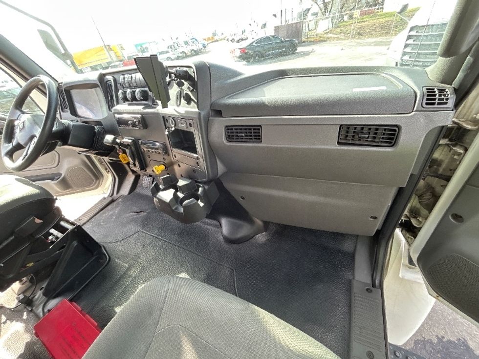 Refrigerated Truck-Light and Medium Duty Trucks-International-2020-MV607-Fresno-CA-120,932\n\t\tmiles-$ 66,250 - Image 21