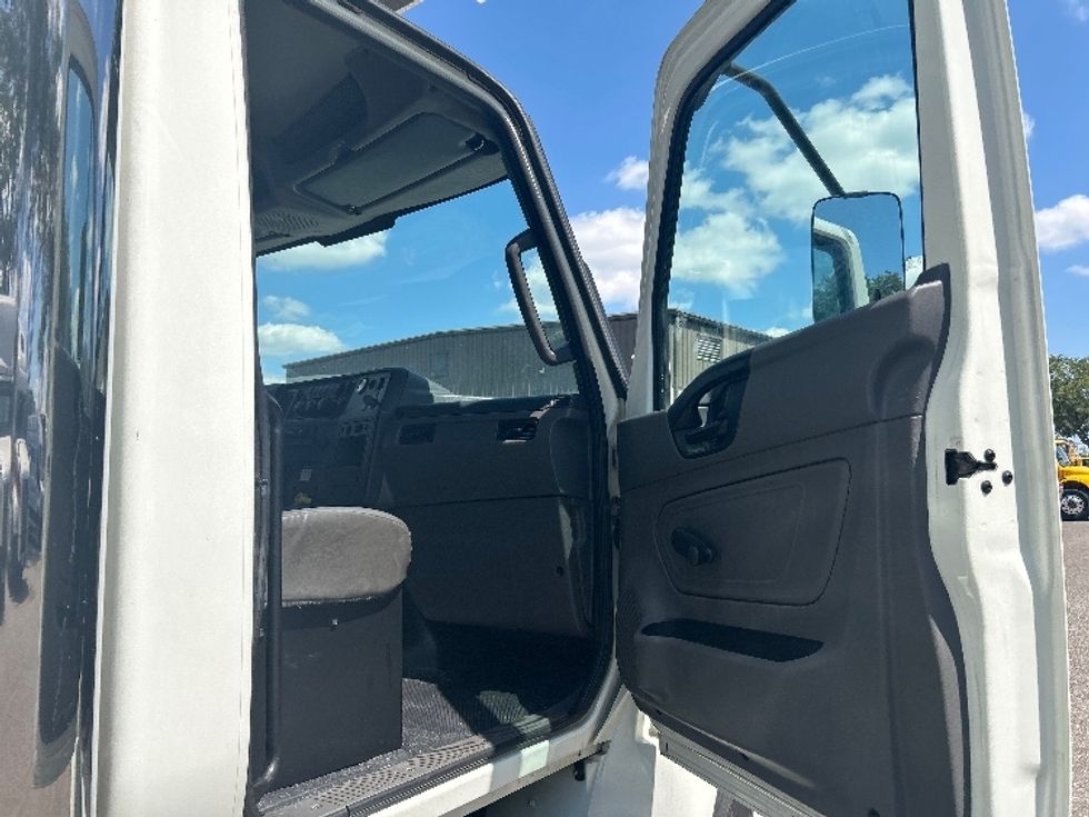 Refrigerated Truck-Light and Medium Duty Trucks-International-2020-MV607-Gainesville-FL-239,296\n\t\tmiles-$ 44,750 - Image 20