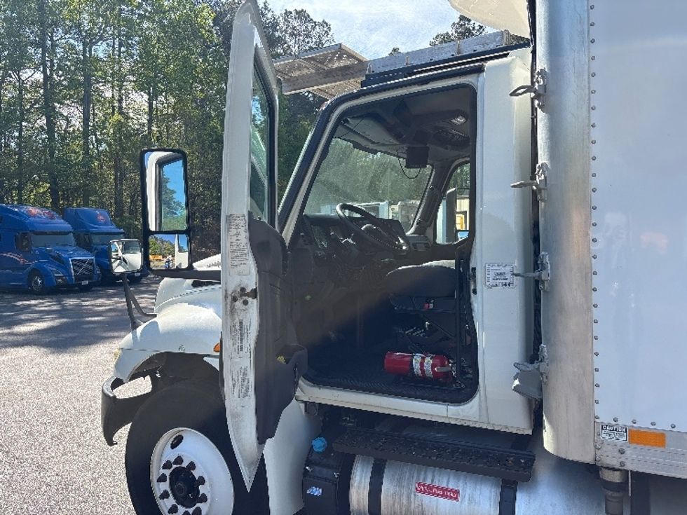 Refrigerated Truck-Light and Medium Duty Trucks-International-2020-MV607-Gainesville-GA-101,850\n\t\tmiles-$ 66,000 - Image 16