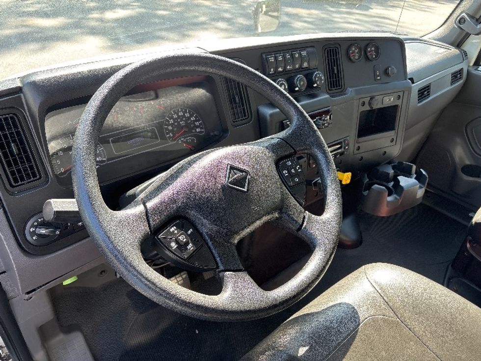 Refrigerated Truck-Light and Medium Duty Trucks-International-2020-MV607-Gainesville-GA-101,850\n\t\tmiles-$ 66,000 - Image 17