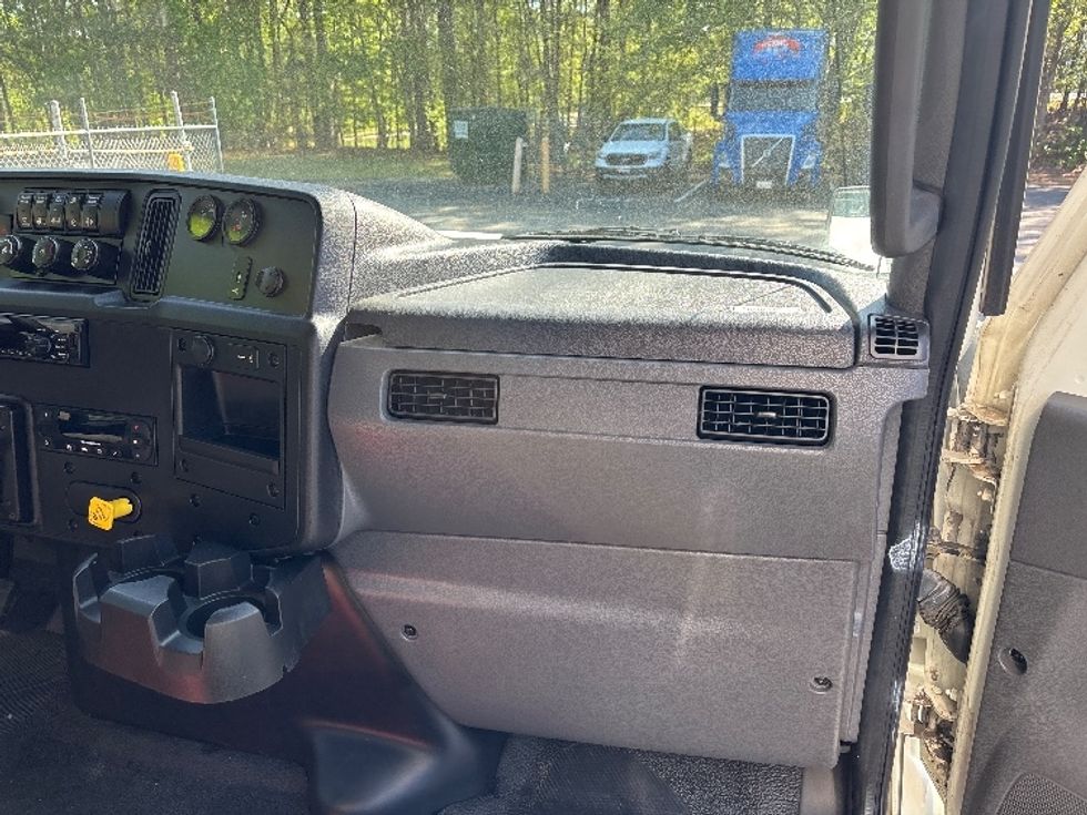 Refrigerated Truck-Light and Medium Duty Trucks-International-2020-MV607-Gainesville-GA-101,850\n\t\tmiles-$ 66,000 - Image 21