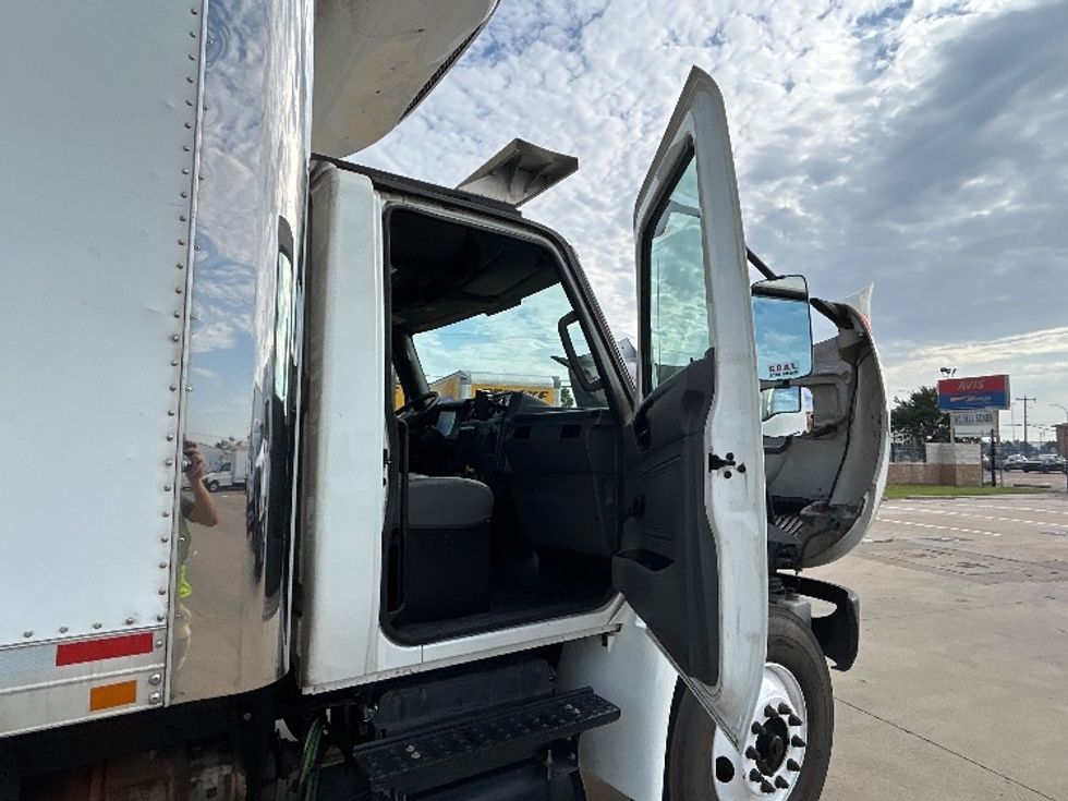 Refrigerated Truck-Light and Medium Duty Trucks-International-2020-MV607-Grand Prairie-TX-237,734\n\t\tmiles-$ 51,750 - Image 20