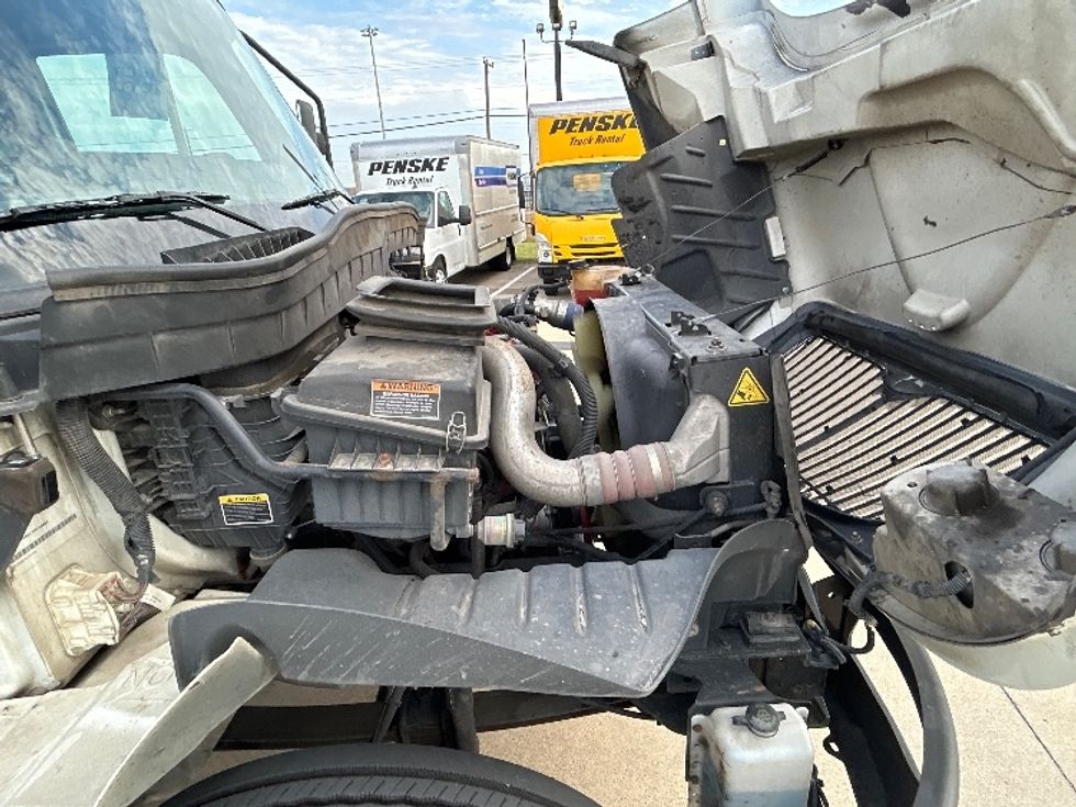 Refrigerated Truck-Light and Medium Duty Trucks-International-2020-MV607-Grand Prairie-TX-237,734\n\t\tmiles-$ 51,750 - Image 23