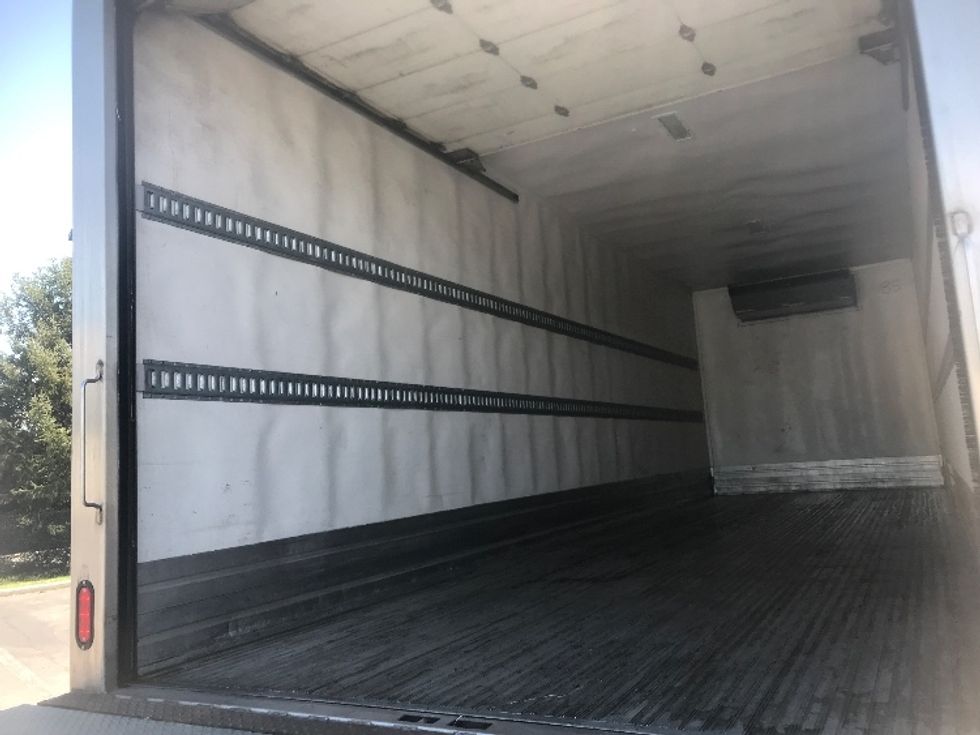 Refrigerated Truck-Light and Medium Duty Trucks-International-2020-MV607-Harrisburg-PA-161,872\n\t\tmiles-$ 65,750 - Image 11