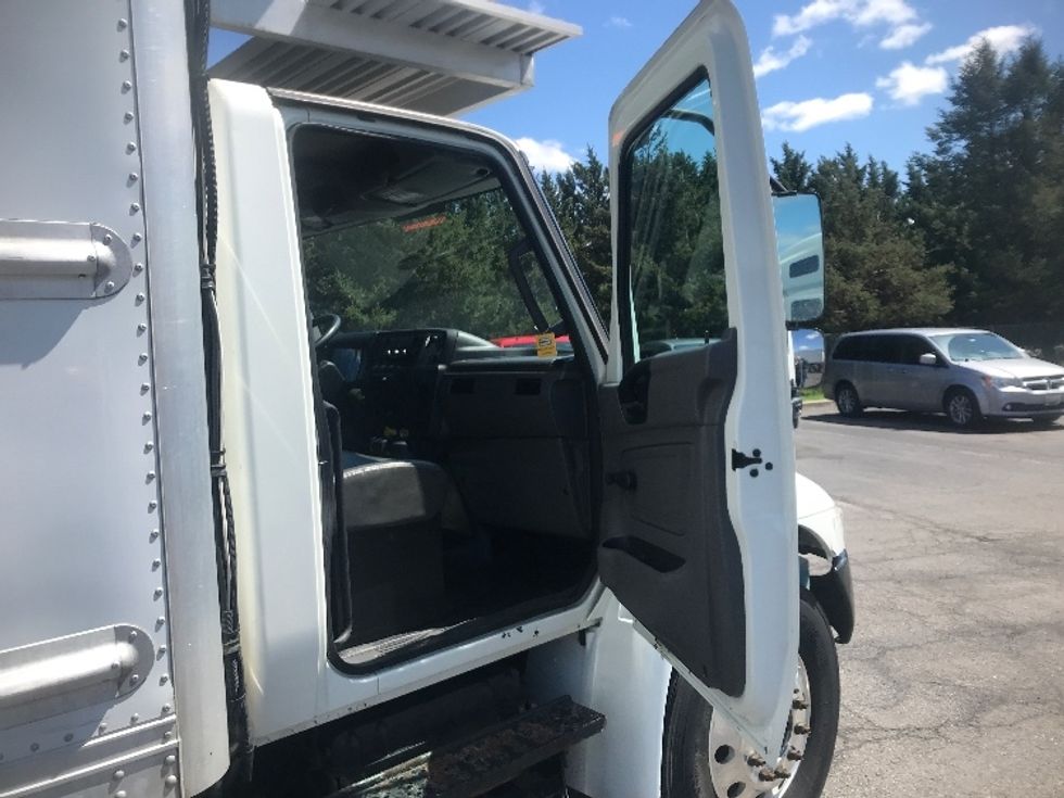Refrigerated Truck-Light and Medium Duty Trucks-International-2020-MV607-Harrisburg-PA-161,872\n\t\tmiles-$ 65,750 - Image 20