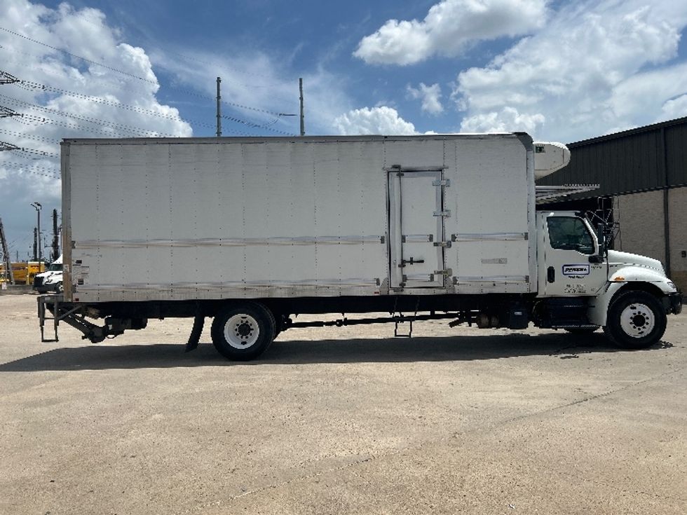 Refrigerated Truck-Light and Medium Duty Trucks-International-2020-MV607-Houston-TX-215,942\n\t\tmiles-$ 53,250 - Image 15