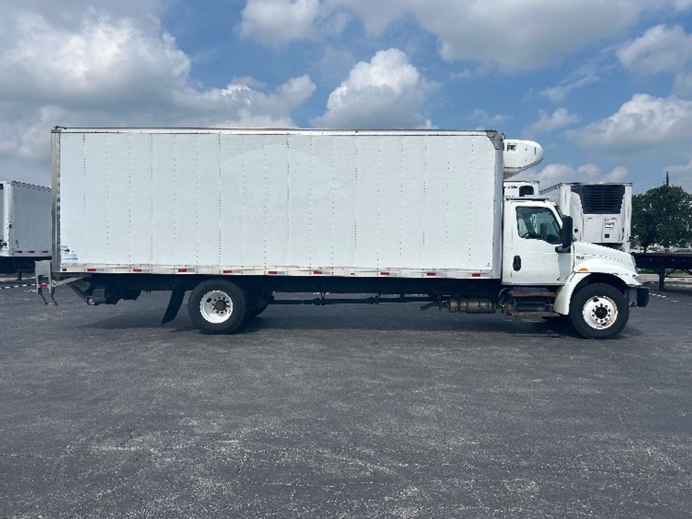 Refrigerated Truck-Light and Medium Duty Trucks-International-2020-MV607-Indianapolis-IN-134,053\n\t\tmiles-$ 69,000 - Image 15