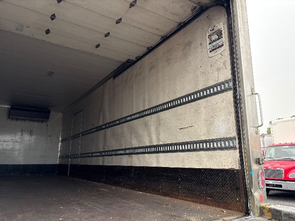 Refrigerated Truck-Light and Medium Duty Trucks-International-2020-MV607-Jamaica-NY-161,199\n\t\tmiles-$ 58,250 - Image 12