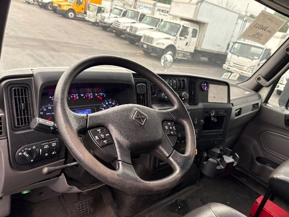 Refrigerated Truck-Light and Medium Duty Trucks-International-2020-MV607-Jamaica-NY-161,199\n\t\tmiles-$ 58,250 - Image 17