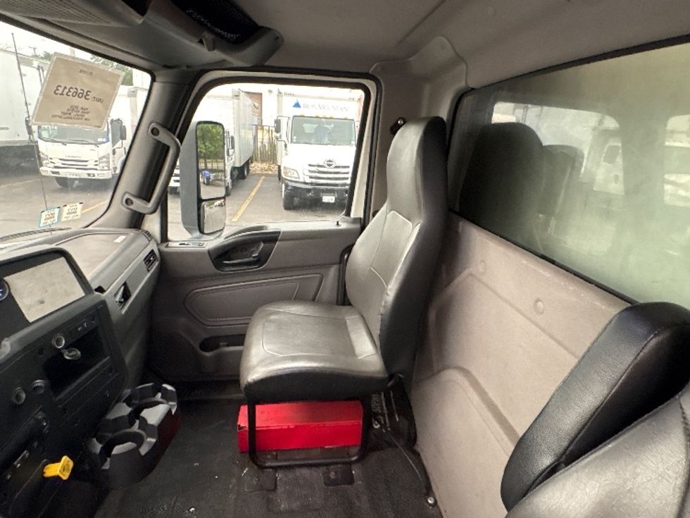 Refrigerated Truck-Light and Medium Duty Trucks-International-2020-MV607-Jamaica-NY-161,199\n\t\tmiles-$ 58,250 - Image 19