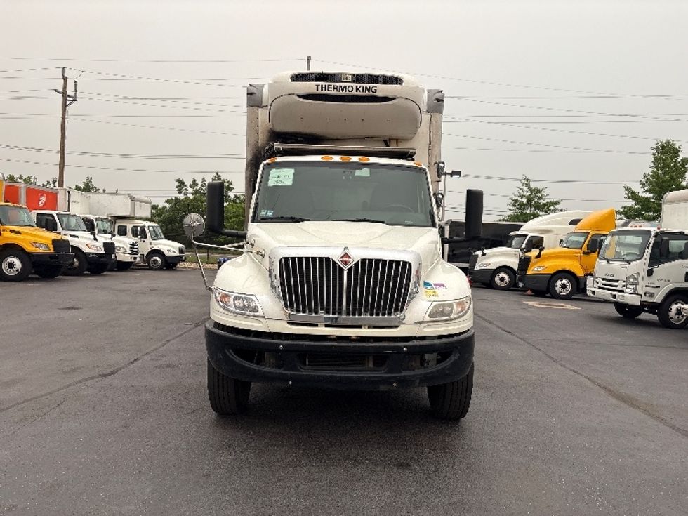 Refrigerated Truck-Light and Medium Duty Trucks-International-2020-MV607-Jamaica-NY-161,199\n\t\tmiles-$ 58,250 - Image 2