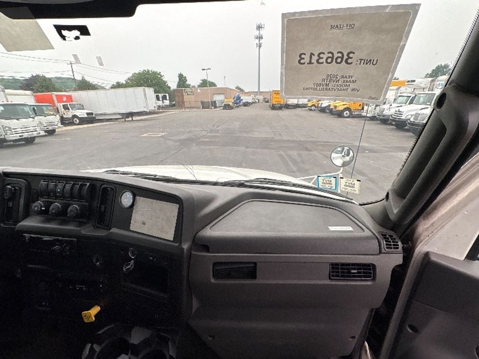 Refrigerated Truck-Light and Medium Duty Trucks-International-2020-MV607-Jamaica-NY-161,199\n\t\tmiles-$ 58,250 - Image 21
