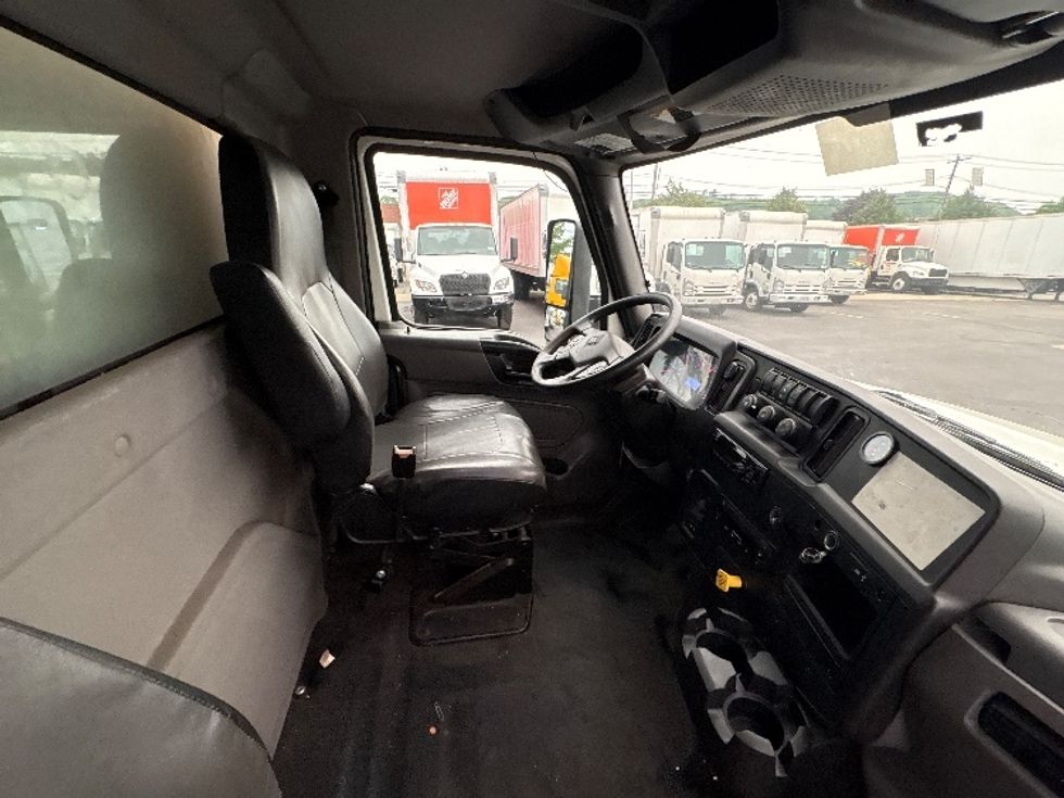 Refrigerated Truck-Light and Medium Duty Trucks-International-2020-MV607-Jamaica-NY-161,199\n\t\tmiles-$ 58,250 - Image 22