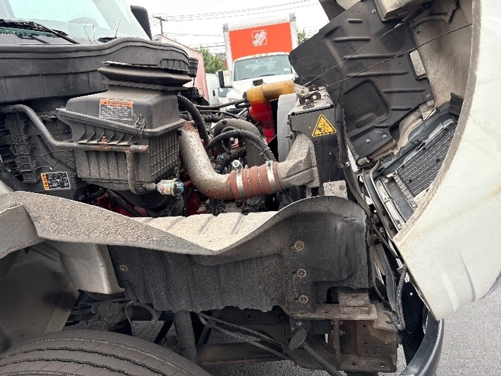 Refrigerated Truck-Light and Medium Duty Trucks-International-2020-MV607-Jamaica-NY-161,199\n\t\tmiles-$ 58,250 - Image 23