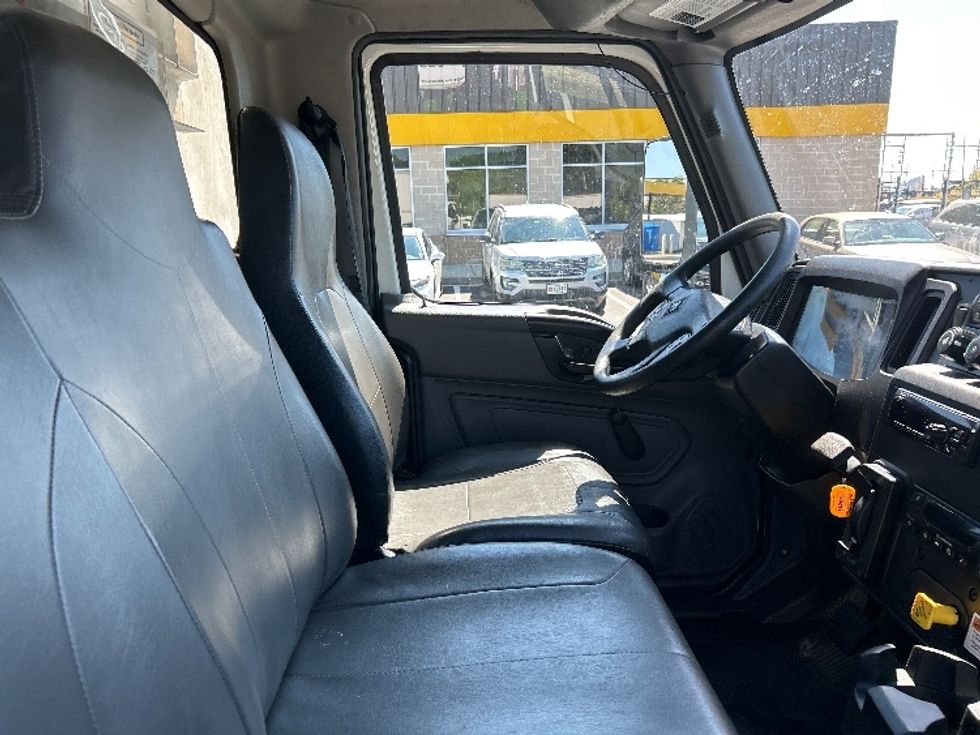 Refrigerated Truck-Light and Medium Duty Trucks-International-2020-MV607-Jessup-MD-171,300\n\t\tmiles-$ 58,750 - Image 22