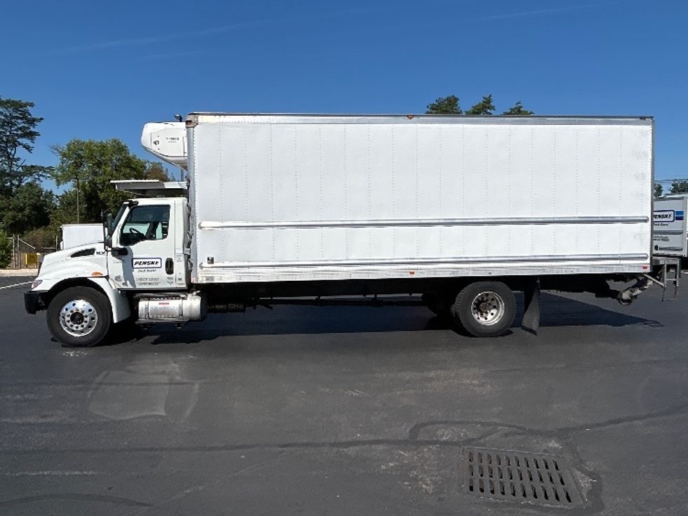 Refrigerated Truck-Light and Medium Duty Trucks-International-2020-MV607-Jessup-MD-171,300\n\t\tmiles-$ 58,750 - Image 4