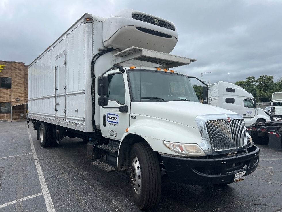 Refrigerated Truck-Light and Medium Duty Trucks-International-2020-MV607-Jessup-MD-199,331\n\t\tmiles-$ 53,500 - Image 1