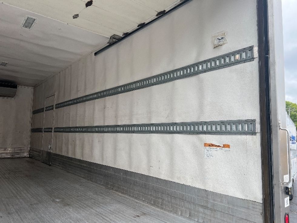 Refrigerated Truck-Light and Medium Duty Trucks-International-2020-MV607-Jessup-MD-199,331\n\t\tmiles-$ 53,500 - Image 12
