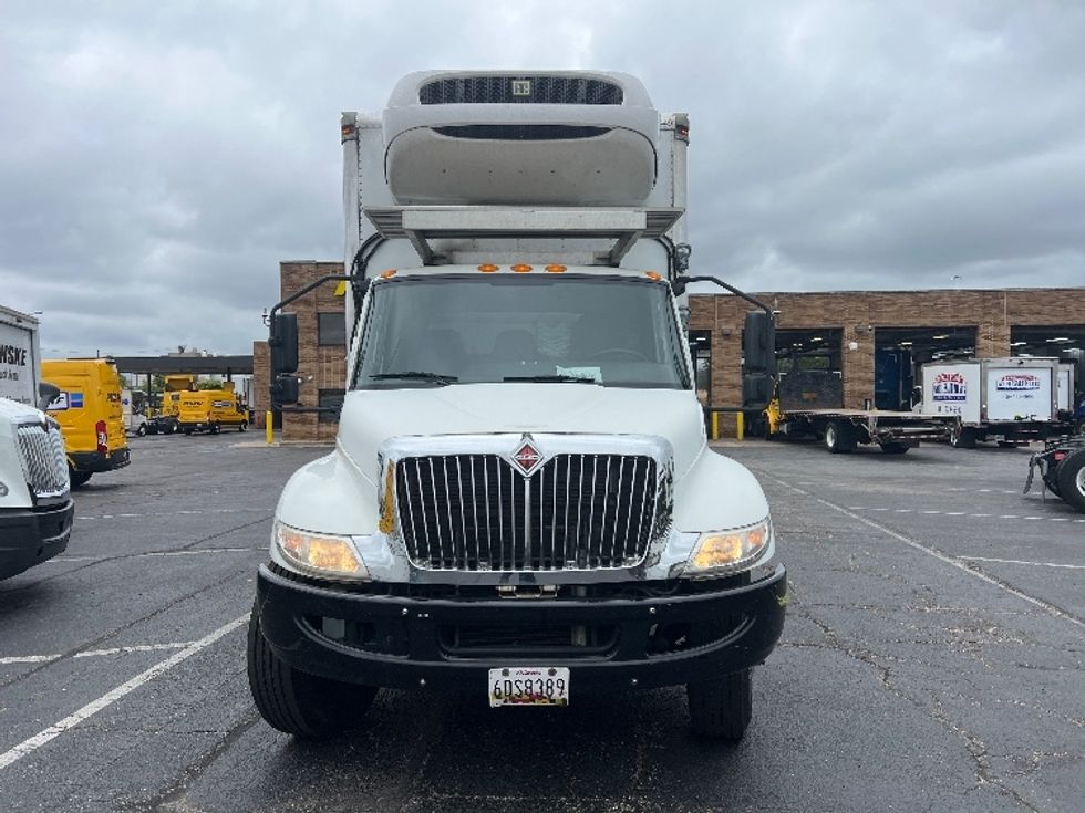 Refrigerated Truck-Light and Medium Duty Trucks-International-2020-MV607-Jessup-MD-199,331\n\t\tmiles-$ 53,500 - Image 2