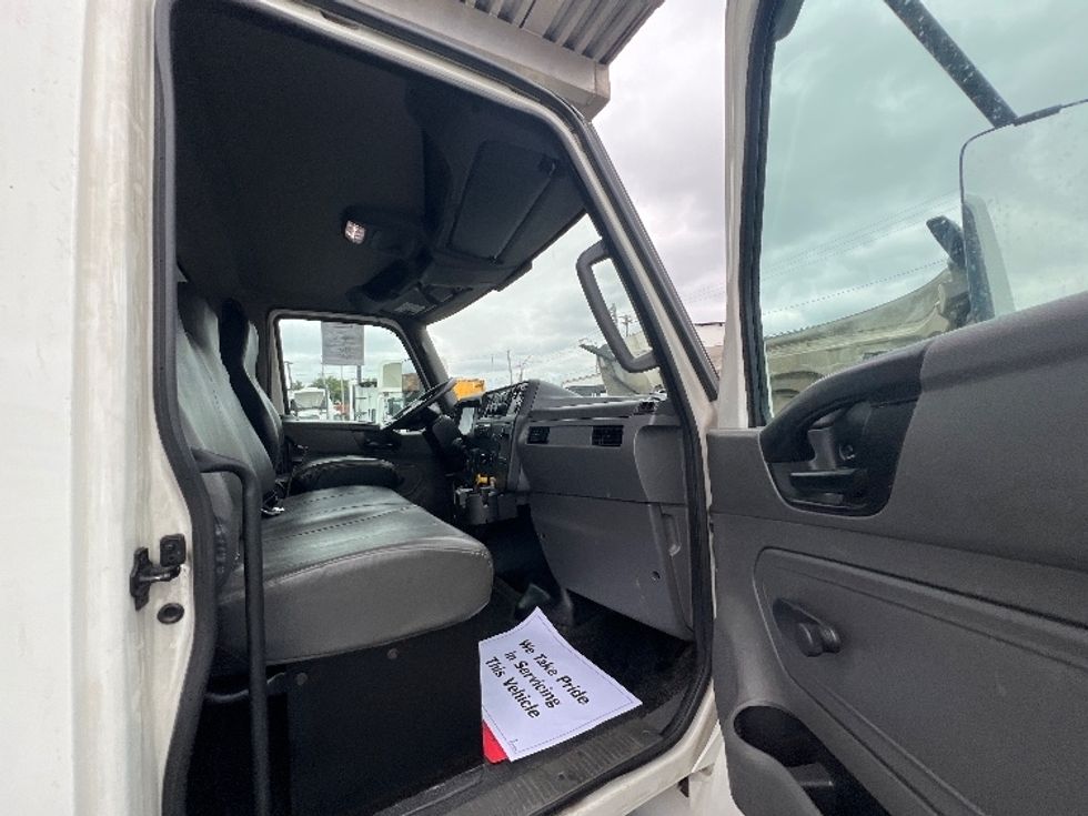 Refrigerated Truck-Light and Medium Duty Trucks-International-2020-MV607-Jessup-MD-199,331\n\t\tmiles-$ 53,500 - Image 20
